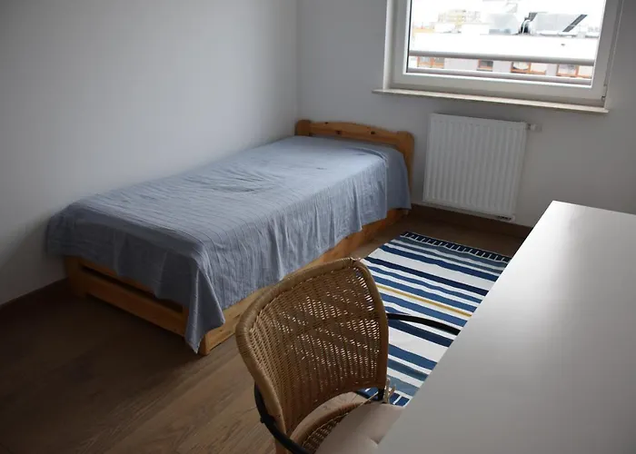 Uroczy Apartament Z Widokiem I Darmowym Parkingiem
